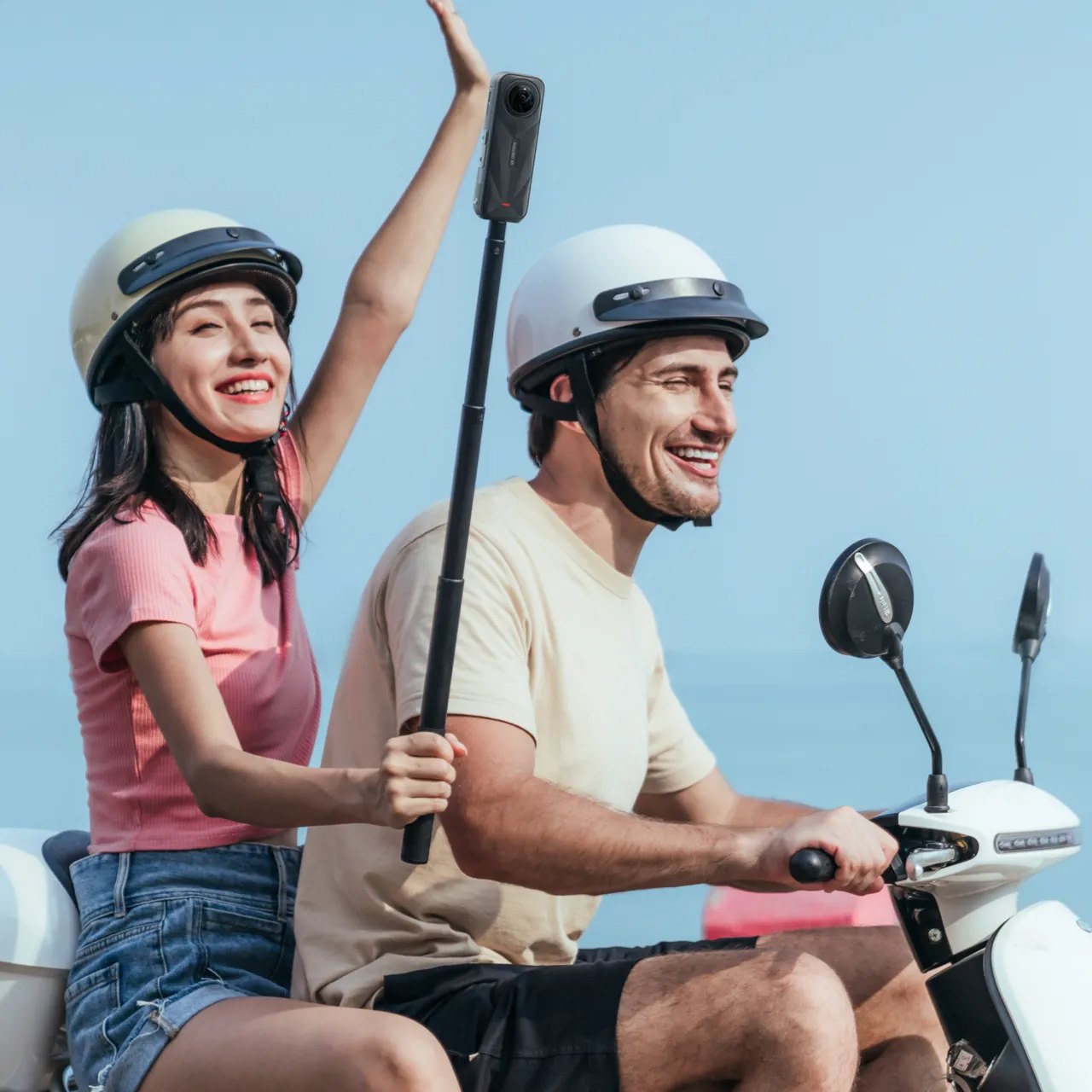 Insta360 Australia 2-in-1 Invisible Selfie Stick + Tripod