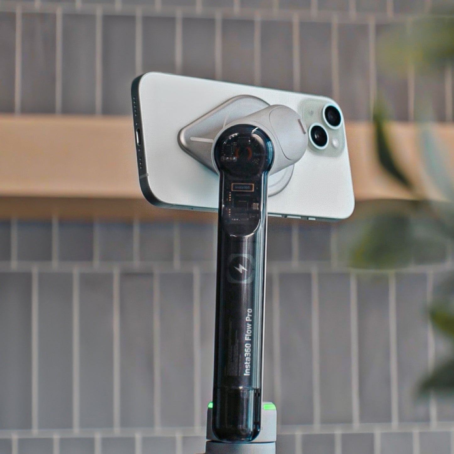 Insta360 Flow 2 Pro Magnetic Phone Mount